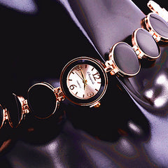 Wafer Design Round Dial Quartz Bracelet Watch - Glam Up Accessories