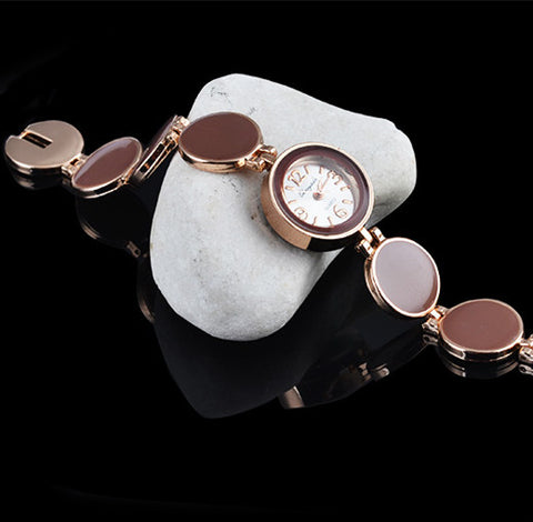 Wafer Design Round Dial Quartz Bracelet Watch - Glam Up Accessories